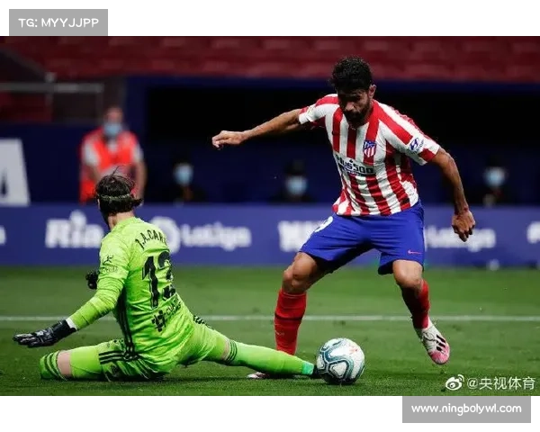 小卢卡斯替补登场背景分析及其对比赛结果的深远影响